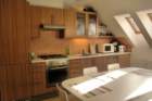 kitchenanddiningarea_small.jpg